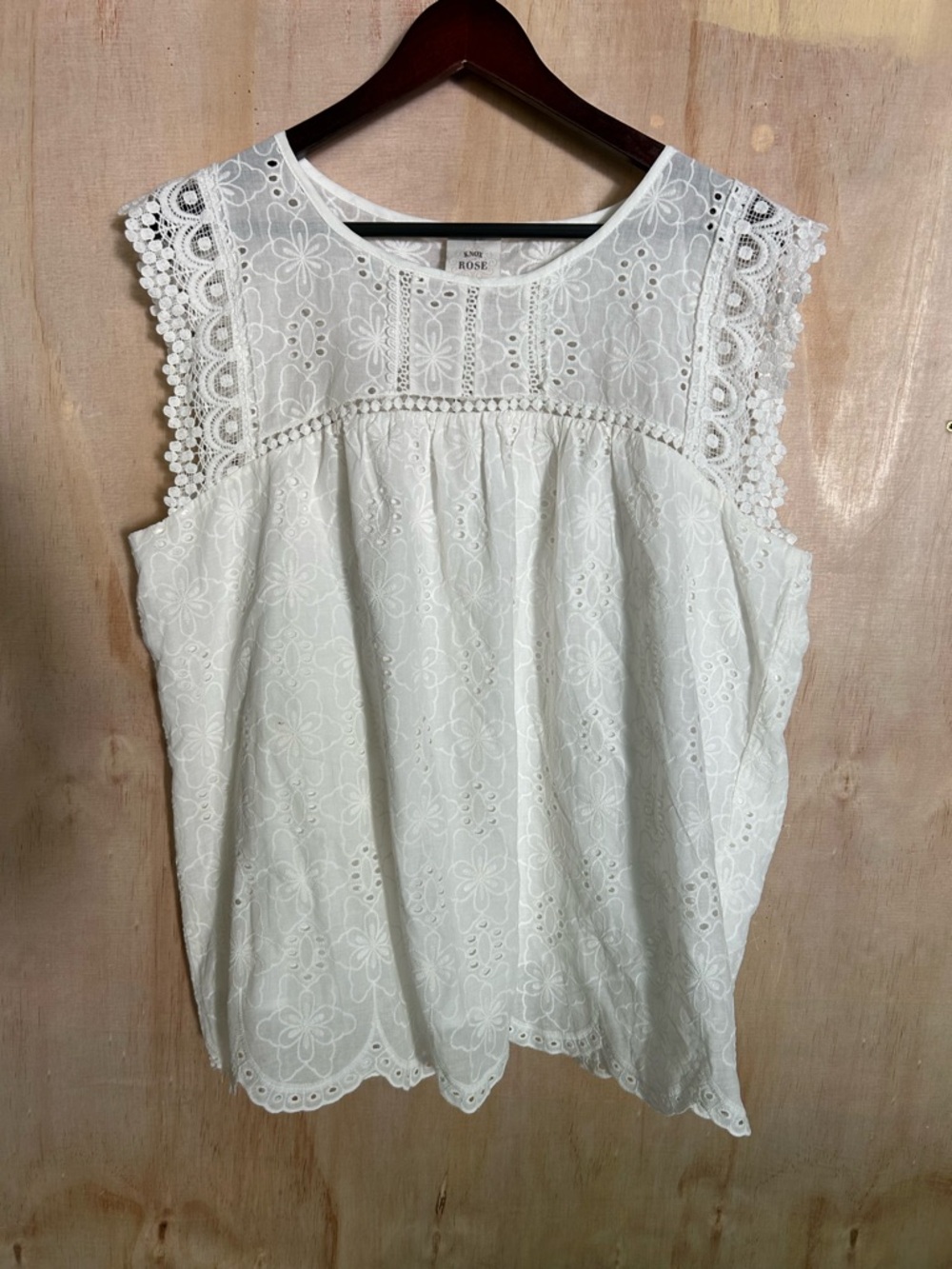 Knox Rose White Eyelet Lace Camisole Tank